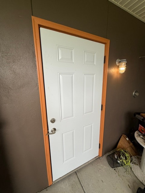 SLAB Door and door handle replacement